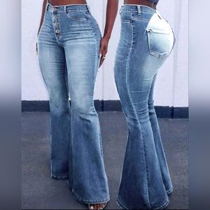 NWT Stretch Waist Midrise Leg Shaping Booty Lifting Flare Jeans